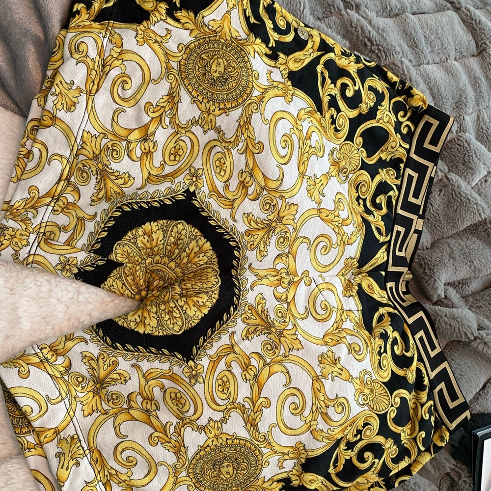 ✨Versace Shorts✨